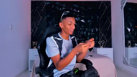 Julien online show from 17, 2, 2026