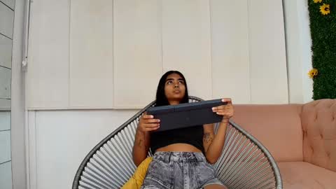 Snapshot of julieta_aguilar chatting on 29, 12, 2024 Juli online show from 29, 12, 2024