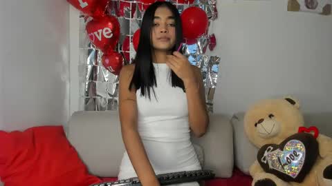 Snapshot of julieta_aguilar chatting on 14, 2, 2025 Juli online show from 14, 2, 2025