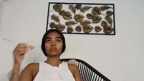 Snapshot of julieta_aguilar chatting on 5, 10, 2025 Juli online show from 5, 10, 2025