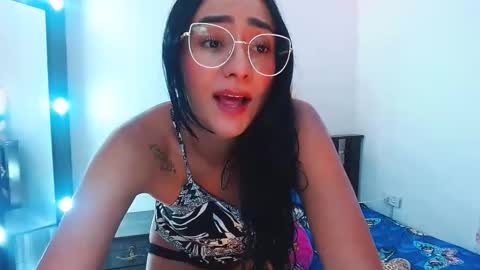 Snapshot of julieta_art1 chatting on 9, 12, 2024 julieta art1 online show from 9, 12, 2024