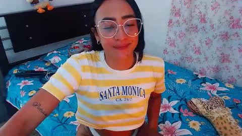 Snapshot of julieta_art1 chatting on 23, 1, 2025 julieta art1 online show from 23, 1, 2025