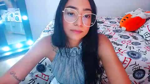 Snapshot of julieta_art1 chatting on 21, 9, 2025 julieta art1 online show from 21, 9, 2025