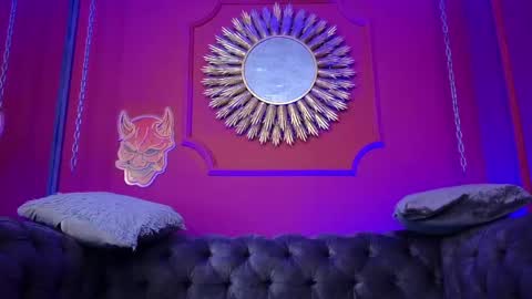 Snapshot of julieta_russell chatting on 23, 4, 2026 Julieta online show from 23, 4, 2026