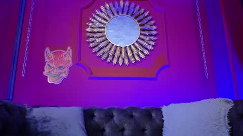 Snapshot of julieta_russell chatting on 29, 4, 2026 Julieta online show from 29, 4, 2026
