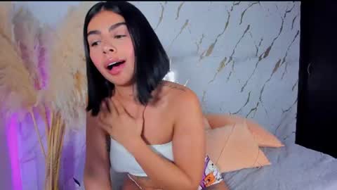 Julieth Gomez online show from 15, 7, 2026
