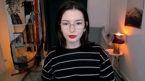 Julieta or Jully online show from 21, 10, 2025