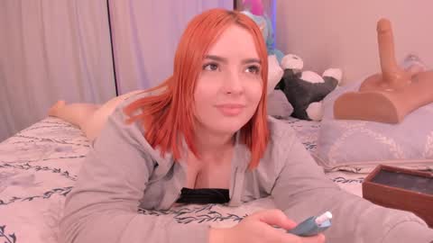 Julieta Vargas online show from 15, 12, 2024