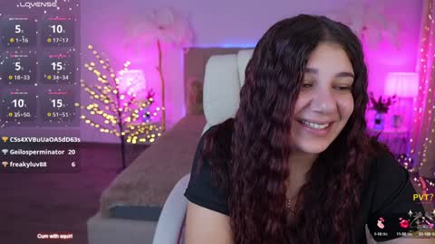 Snapshot of julietdream chatting on 9, 1, 2025 J U L I E T online show from 9, 1, 2025