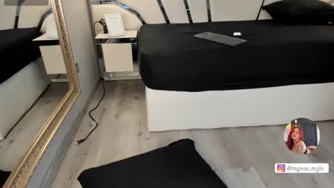 julieth_rojas online show from 20, 9, 2025