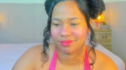 Julieth Julie online show from 8, 11, 2025