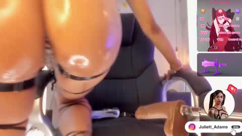 Snapshot of juliett_adams_ chatting on 18, 11, 2025 Juliett online show from 18, 11, 2025