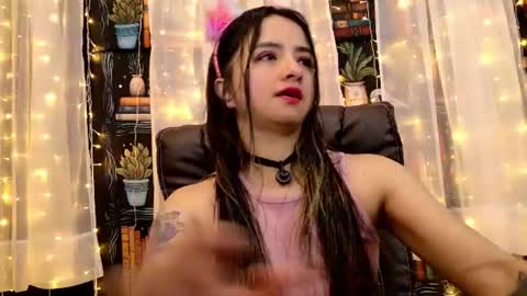 Snapshot of julietta__jackson chatting on 20, 6, 2026 Julietta Jackson online show from 20, 6, 2026