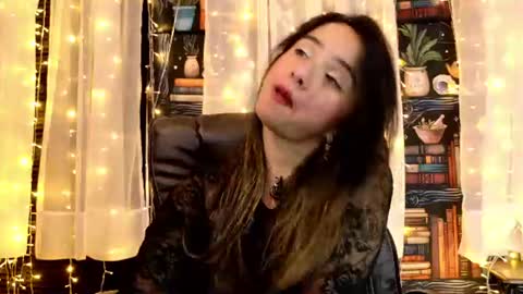 Snapshot of julietta__jackson chatting on 4, 7, 2026 Julietta Jackson online show from 4, 7, 2026
