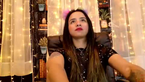 Snapshot of julietta__jackson chatting on 17, 7, 2026 Julietta Jackson online show from 17, 7, 2026