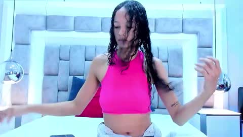 Hi guys It is a pleasure to have you here I am Julieta  online show from 22, 9, 2025