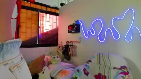 juliette online show from 19, 10, 2025