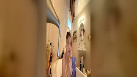 Snapshot of juliettelatte81200 chatting on 3, 7, 2026 juliettelatte81200 online show from 3, 7, 2026