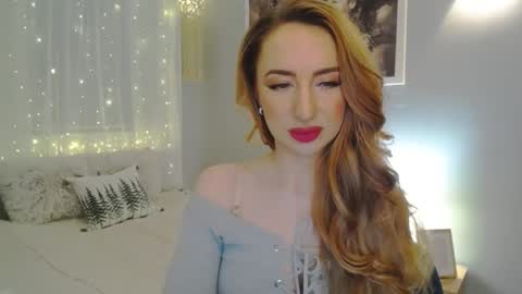 Snapshot of juliettesensual chatting on 5, 1, 2025 JulietteSensual online show from 5, 1, 2025