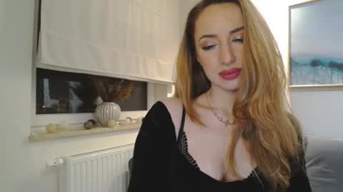 Snapshot of juliettesensual chatting on 13, 2, 2025 JulietteSensual online show from 13, 2, 2025