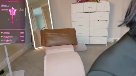 Snapshot of juliewets chatting on 27, 2, 2026 Julie online show from 27, 2, 2026