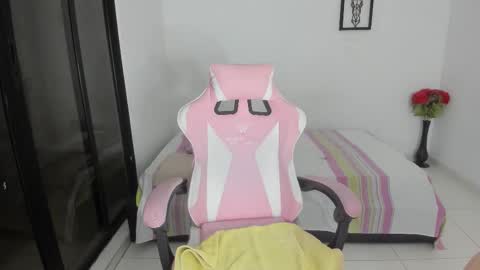 Juline Smith online show from 1, 12, 2025