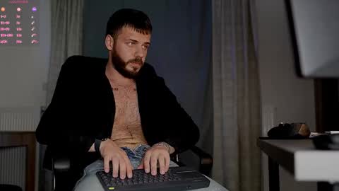 JULiUS   online show from 28, 10, 2025