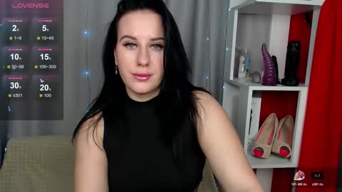 JuliyaMayers online show from 10, 11, 2025