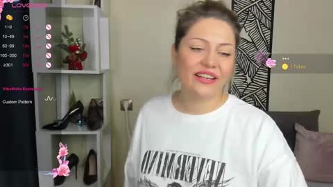 Jully online show from 9, 12, 2024