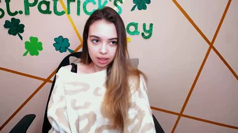 Snapshot of jullymood chatting on 18, 3, 2026 DoubleCherry online show from 18, 3, 2026