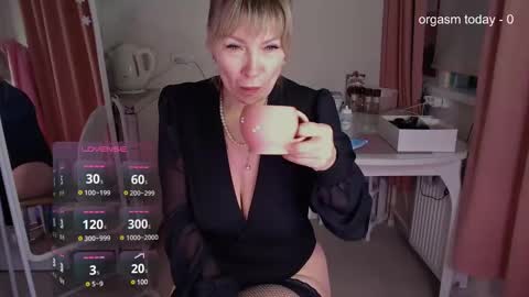 Julia online show from 7, 2, 2025