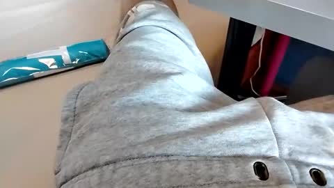 Snapshot of jumezee chatting on 18, 10, 2025 Asian office boy online show from 18, 10, 2025