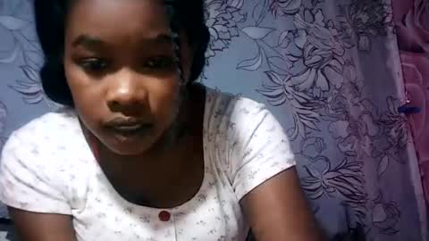 Snapshot of juna487701 chatting on 4, 7, 2026 Maryah online show from 4, 7, 2026