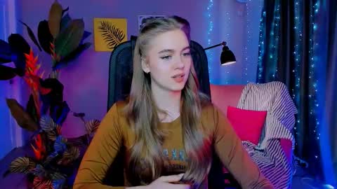 junewoods online show from 14, 3, 2026