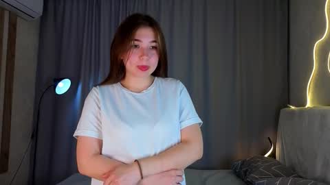Snapshot of juniebogany chatting on 12, 9, 2025 Bella online show from 12, 9, 2025