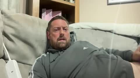 Snapshot of junky345 chatting on 30, 4, 2026 Junky online show from 30, 4, 2026