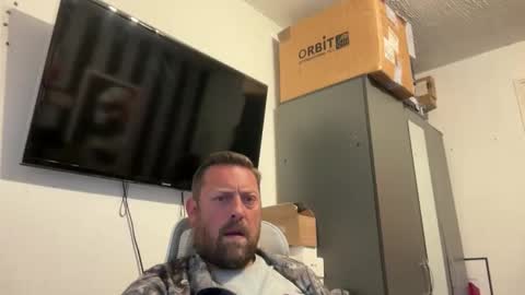 Snapshot of junky345 chatting on 9, 5, 2026 Junky online show from 9, 5, 2026