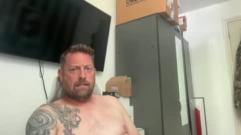 Snapshot of junky345 chatting on 28, 5, 2026 Junky online show from 28, 5, 2026