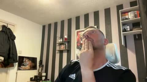 Junky online show from 27, 7, 2026