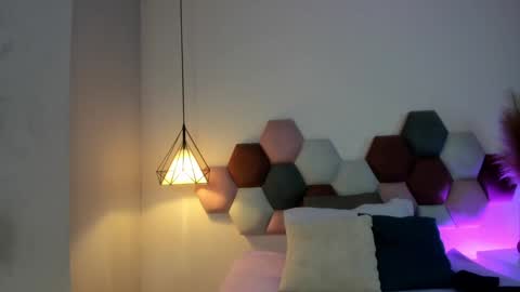 Jupiter Fox online show from 31, 12, 2024