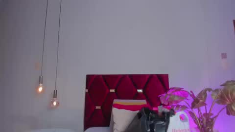 Jupiter Fox online show from 9, 9, 2025