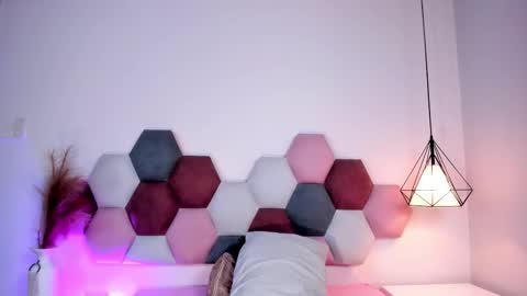 Jupiter Fox online show from 15, 9, 2025