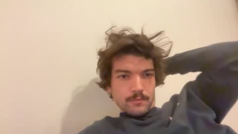 Snapshot of just_a_guy_with_a_big_cock chatting on 28, 10, 2025 just_a_guy_with_a_big_cock online show from 28, 10, 2025