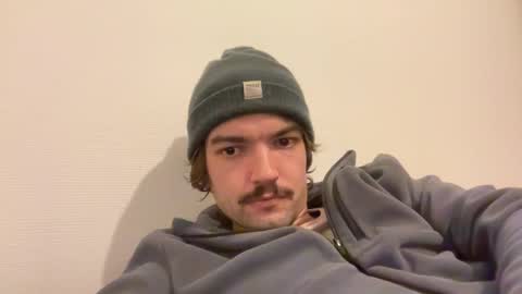 Snapshot of just_a_guy_with_a_big_cock chatting on 22, 12, 2025 just_a_guy_with_a_big_cock online show from 22, 12, 2025