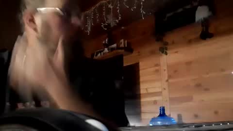 just_hangin_around online show from 11, 11, 2025