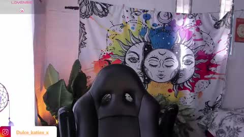 Snapshot of just_katiex chatting on 19, 2, 2025 Sofia online show from 19, 2, 2025