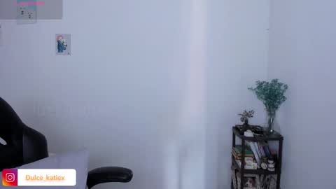 Snapshot of just_katiex chatting on 12, 3, 2026 Sofia online show from 12, 3, 2026