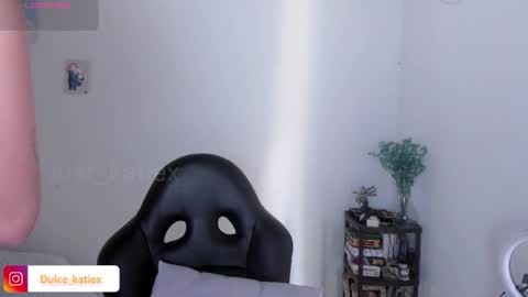 Snapshot of just_katiex chatting on 25, 3, 2026 Sofia online show from 25, 3, 2026