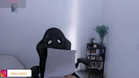 Snapshot of just_katiex chatting on 26, 3, 2026 Sofia online show from 26, 3, 2026