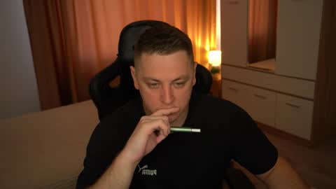 Snapshot of just_top chatting on 17, 9, 2025 David online show from 17, 9, 2025